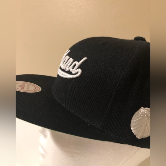 MITCHELL & NESS PORTLAND TIMBERS SNAPBACK - Picture 5 of 7